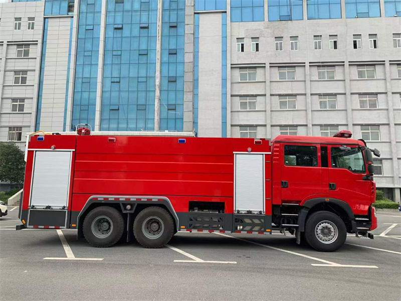 16噸泡沫消防車重汽豪沃如何