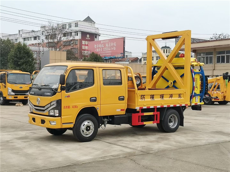 福田皮卡防撞緩沖車