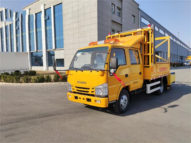 江鈴五十鈴防撞緩沖車周末特價(jià)