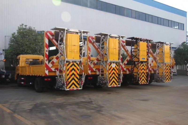 國六東風(fēng)天錦防撞緩沖車