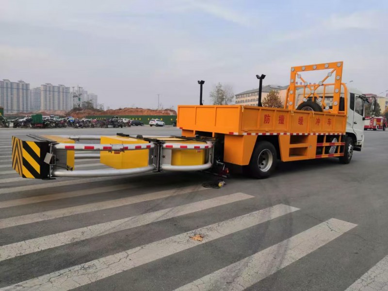 國六東風(fēng)天錦防撞緩沖車