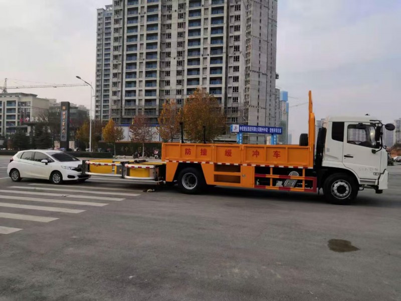 國六東風(fēng)天錦防撞緩沖車