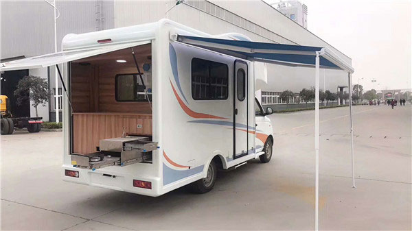 福田C型小房車