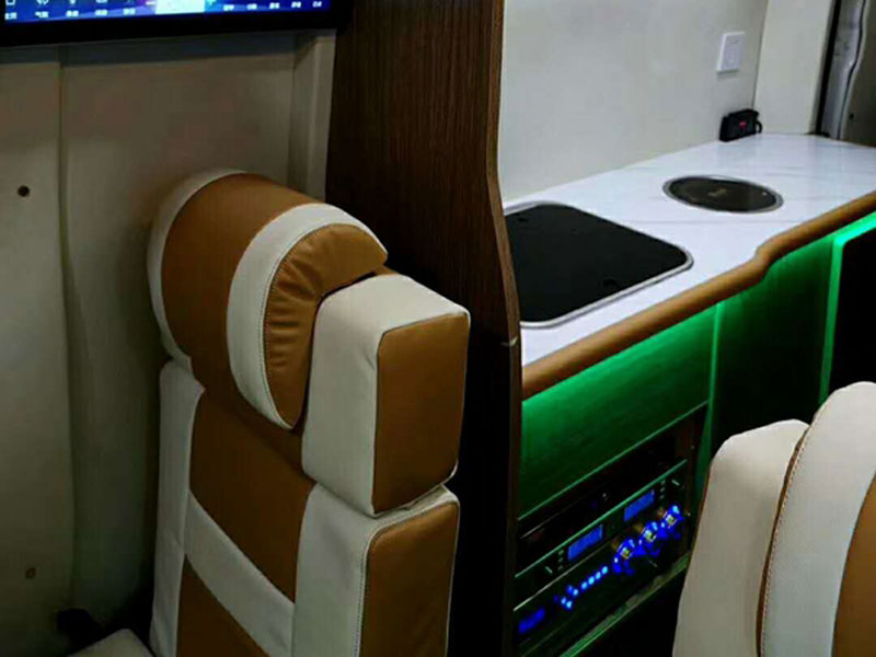 依維柯A37 B型房車