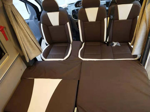 新款國(guó)六大通V80長(zhǎng)軸高頂房車(chē)傲旅雅舒特房車(chē)