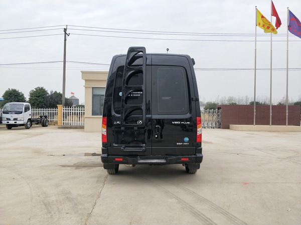 新款國(guó)六大通V80長(zhǎng)軸高頂房車(chē)傲旅雅舒特房車(chē)