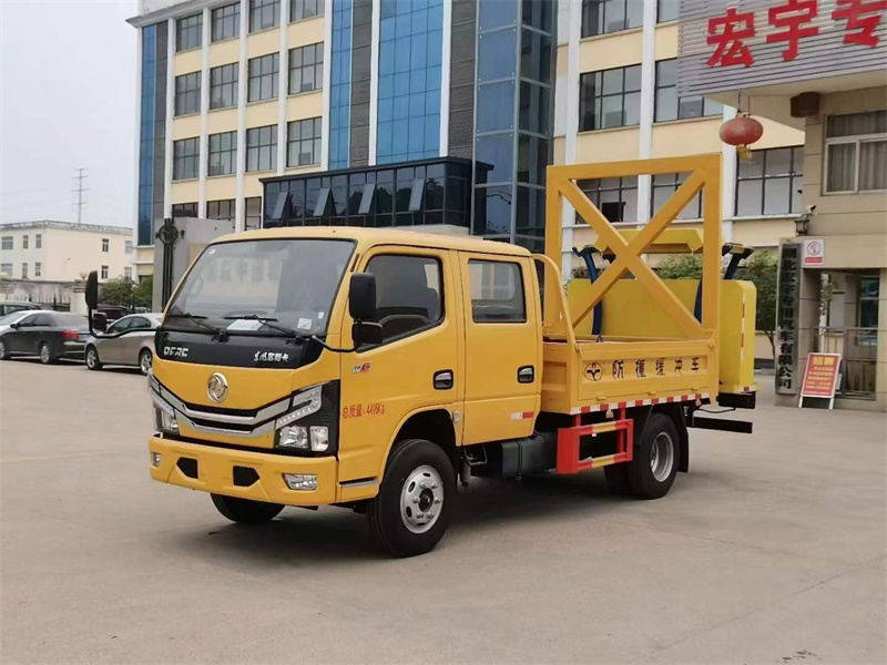 東風(fēng)D6藍(lán)牌防撞緩沖車生產(chǎn)廠家