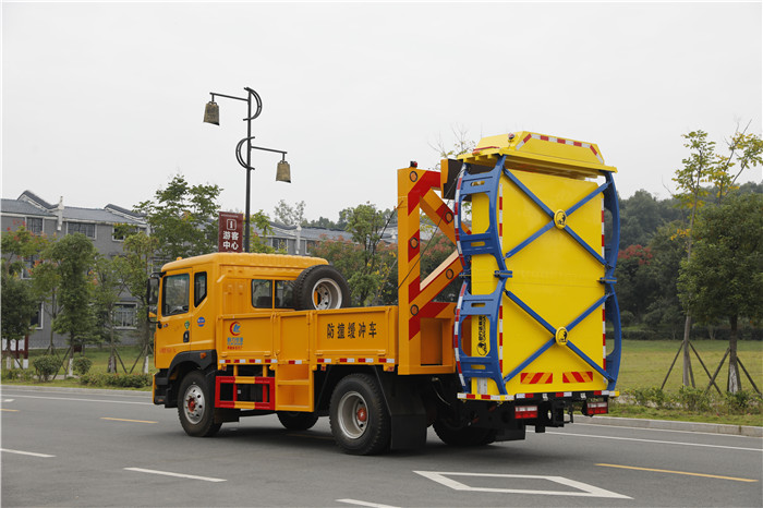 江鈴藍(lán)牌防撞車