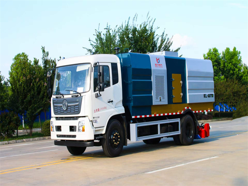 吸塵車廠家推出天錦后?置全新吸塵車