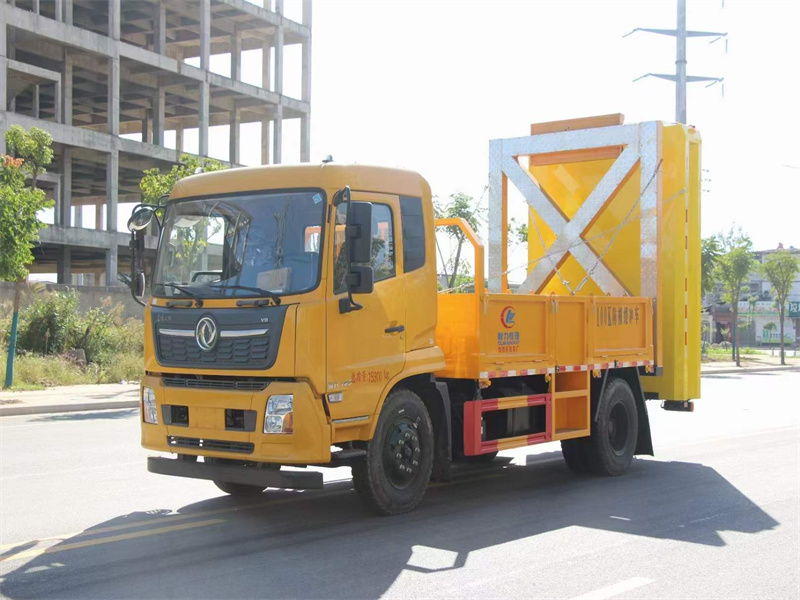 東風天錦防撞緩沖車現車低價賣