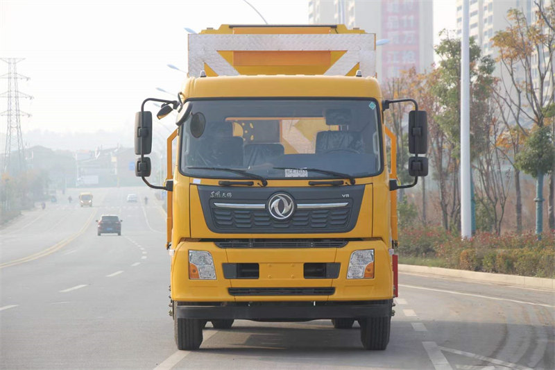 東風(fēng)天錦防撞緩沖車價格實(shí)惠