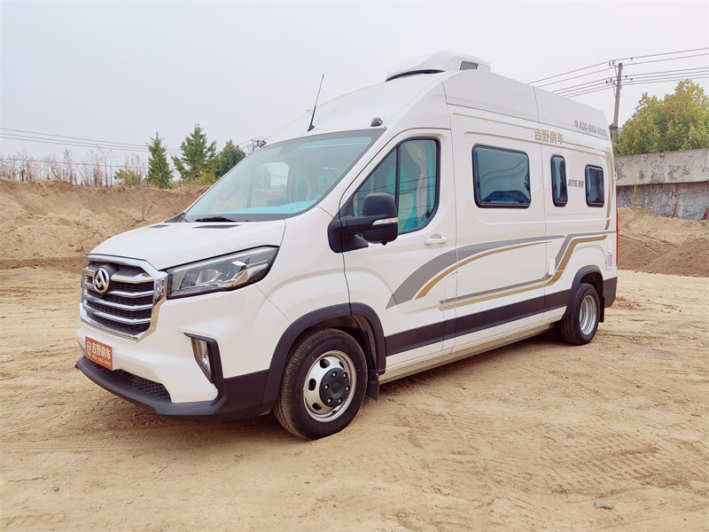 大通房車V90加長軸超高頂白色款