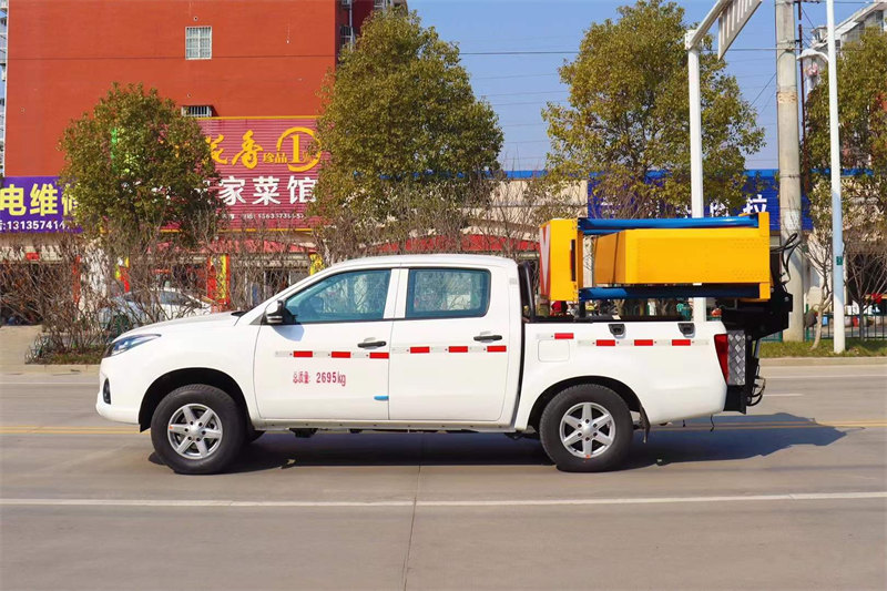 江鈴皮卡防撞緩沖車報價