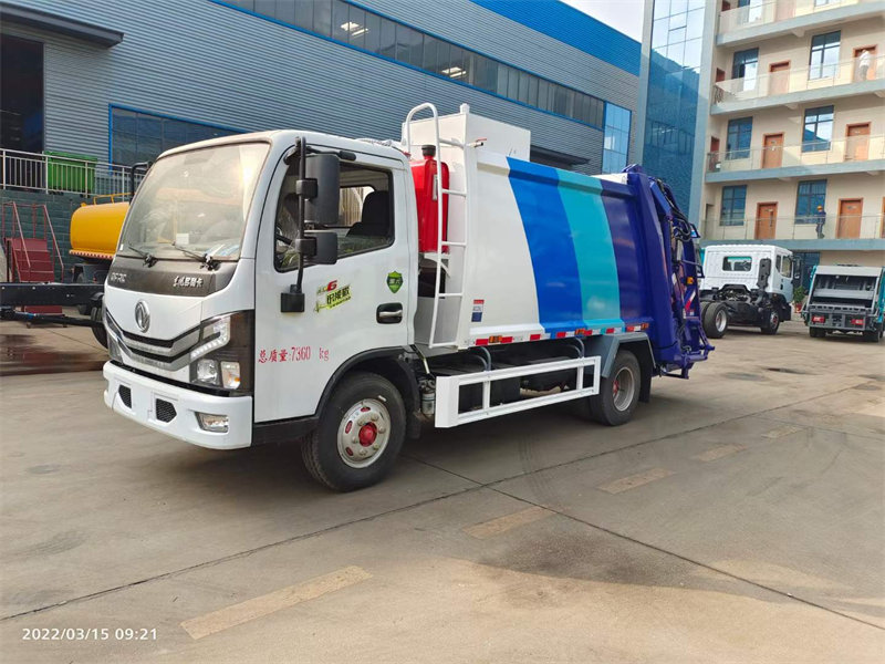 東風(fēng)小?利多?卡?縮壓?式?圾垃?車