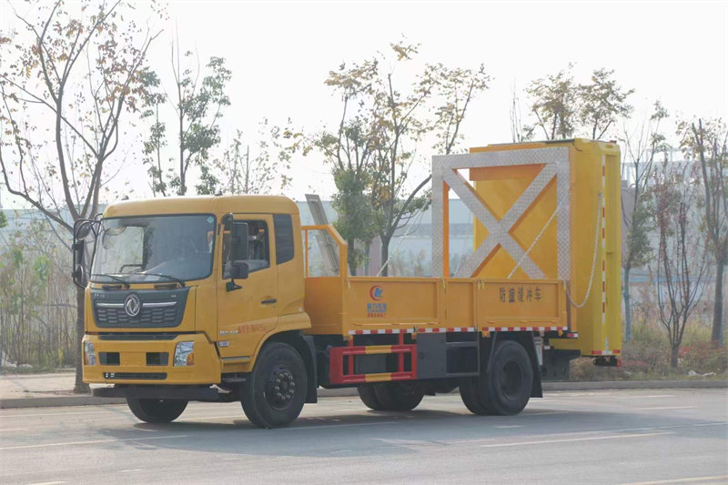 東風(fēng)天錦防撞緩沖車