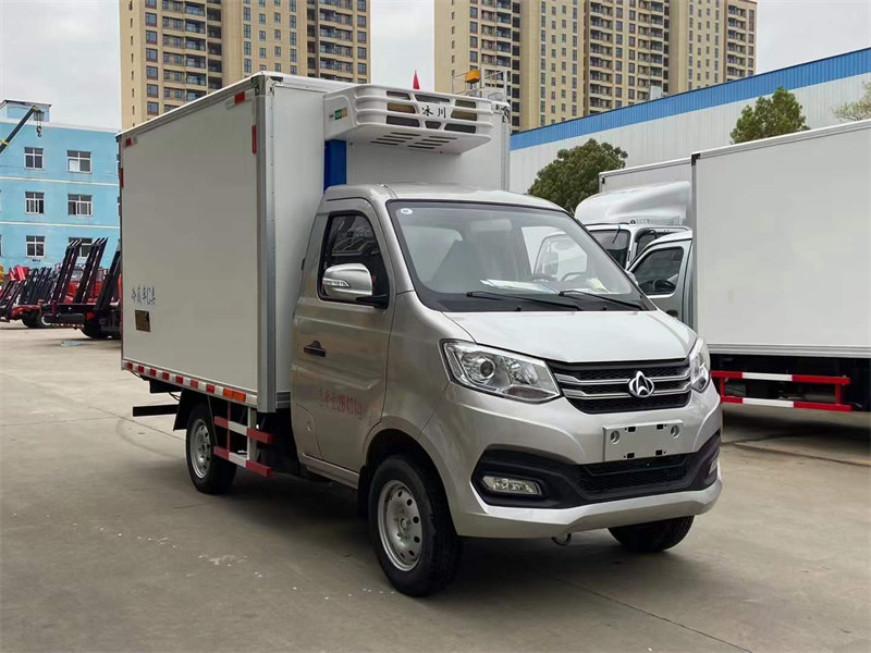 國(guó)六長(zhǎng)安冷藏車