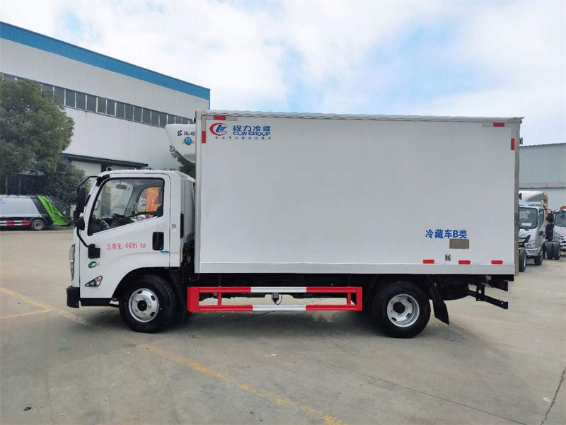 國六江鈴凱運冷藏車