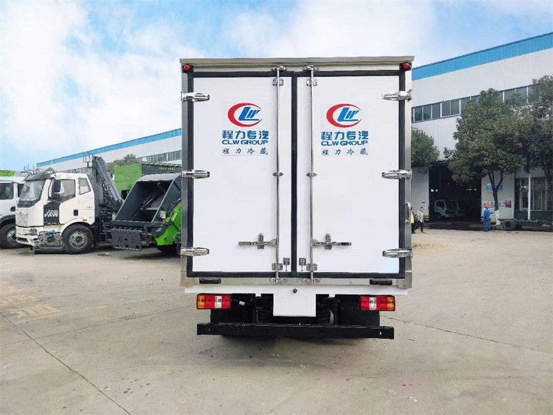 國六江鈴凱運冷藏車