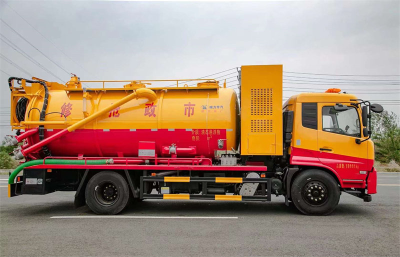 東風天錦15方清洗吸污車