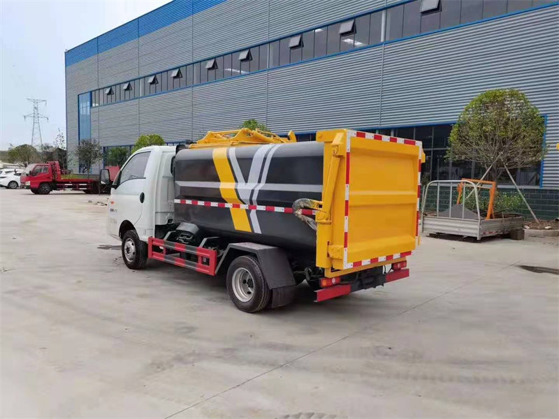 凱馬自裝卸式垃圾車