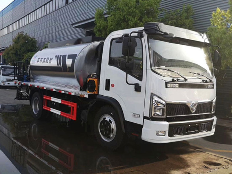 國六東風(fēng)福瑞卡程力重工瀝青灑布車