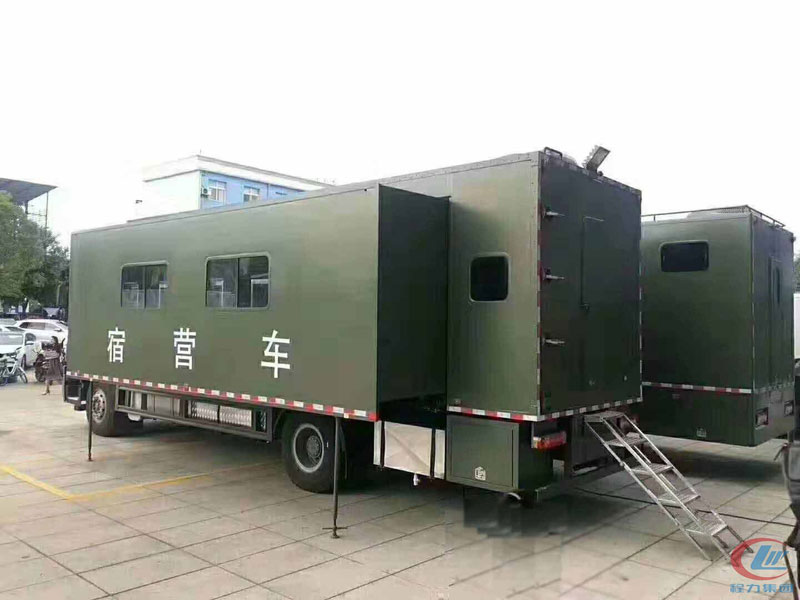 程力威牌重汽新型宿營車組圖