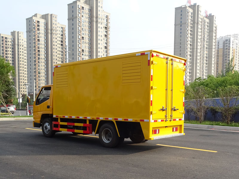 江鈴藍牌電源車