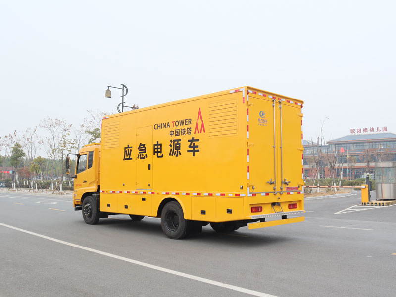 中國鐵塔天錦電源車