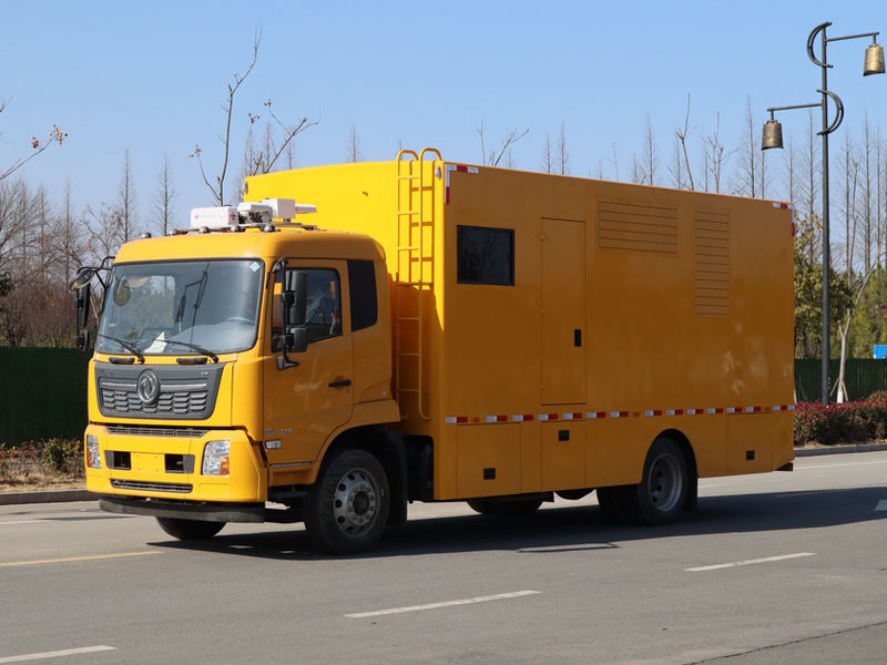東風(fēng)天錦移動(dòng)電源車(chē)帶休息室
