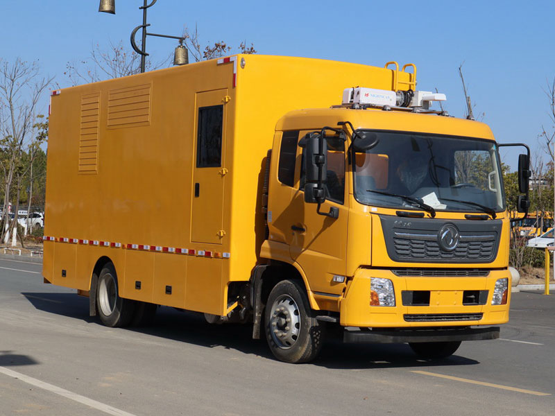 東風(fēng)天錦移動(dòng)電源車(chē)帶休息室