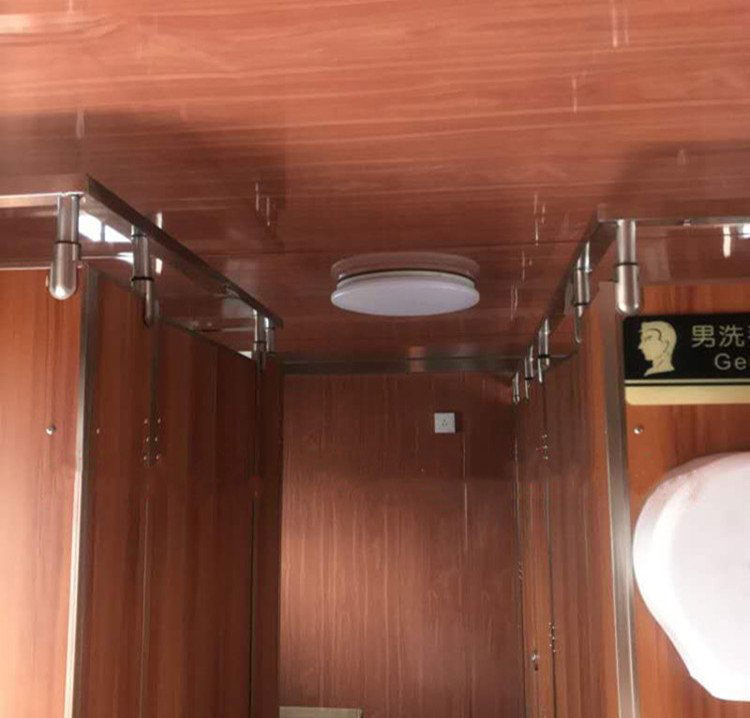 廠家定制景區(qū)大型工程車載廂式廁所衛(wèi)生間 