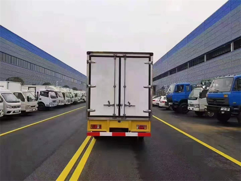 慶鈴五十鈴雙排座冷藏車