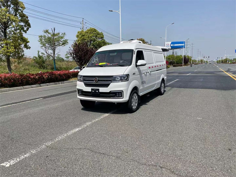 國六金杯新海獅S面包冷藏車