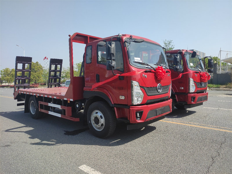 國六陜汽軒德X9平板運(yùn)輸車