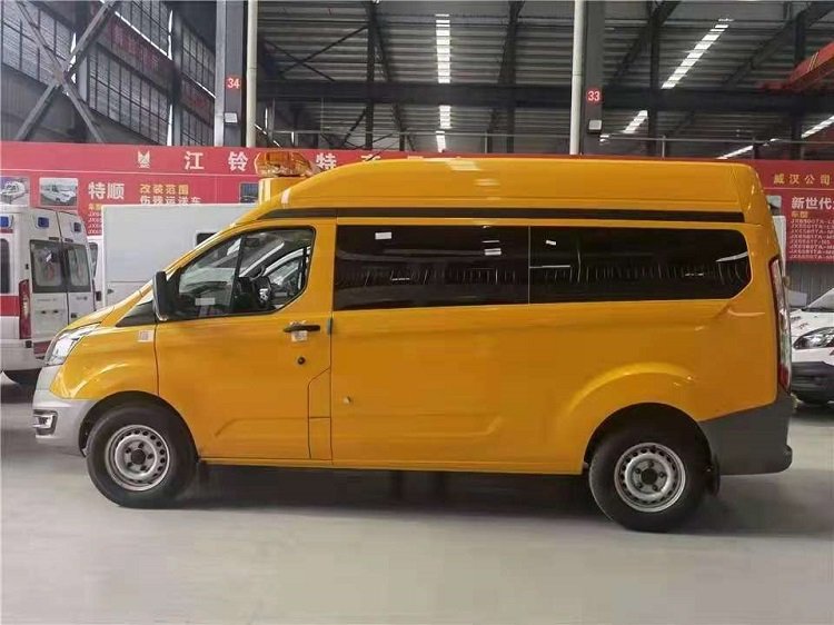 藍(lán)牌國六福特工程車 4-7座救險(xiǎn)電力工程車