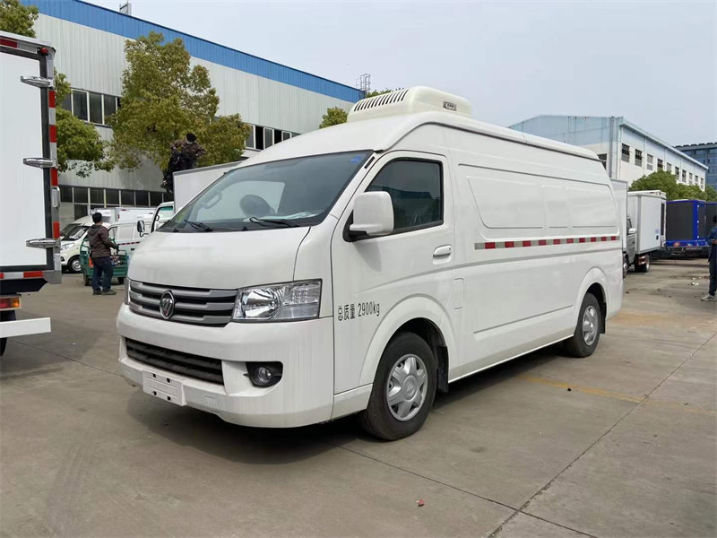 國(guó)六福田G9面包肉鉤冷藏車