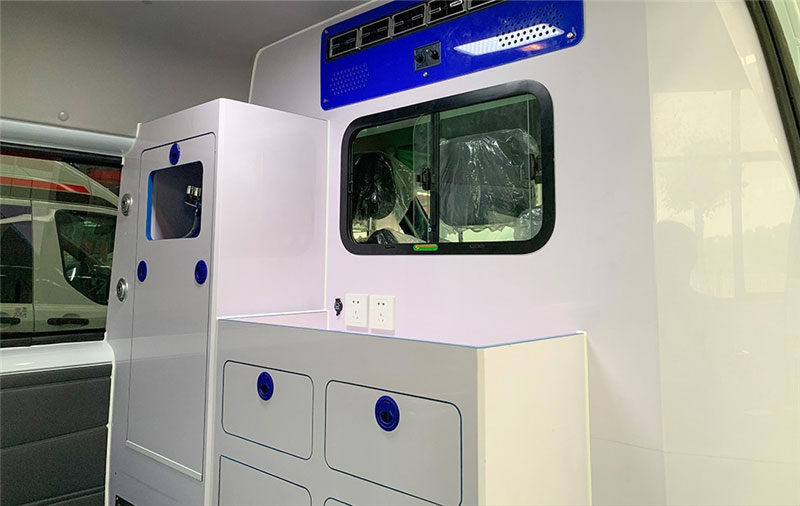 福特V348非急救轉(zhuǎn)運車