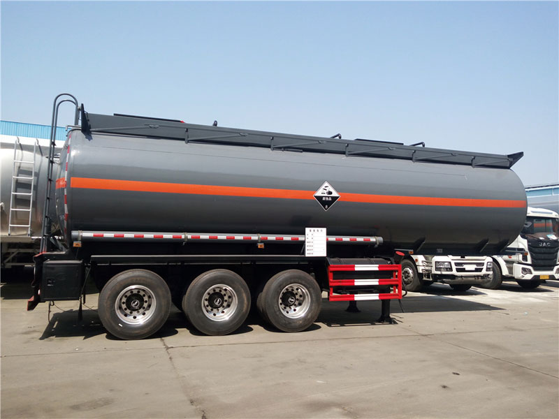 次氯酸鈉運(yùn)輸車(chē)
