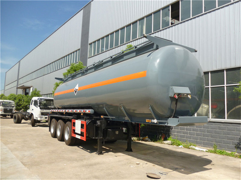 液堿（氫氧化鈉）運輸車