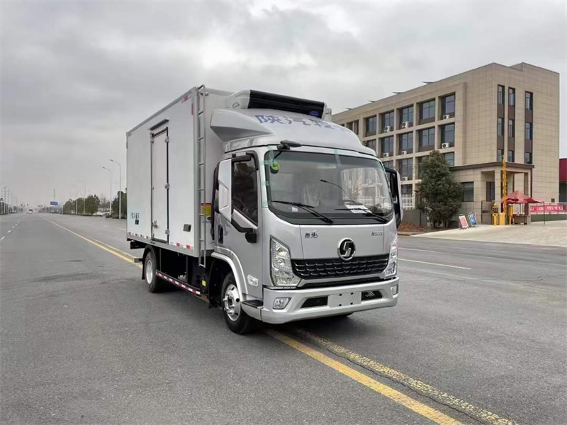陜汽輕卡K5000自動擋150馬力冷藏車