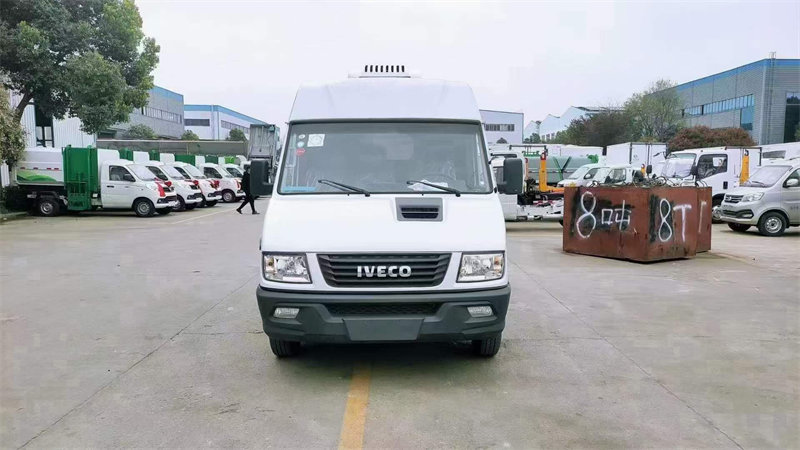 國六依維柯短軸冷藏車