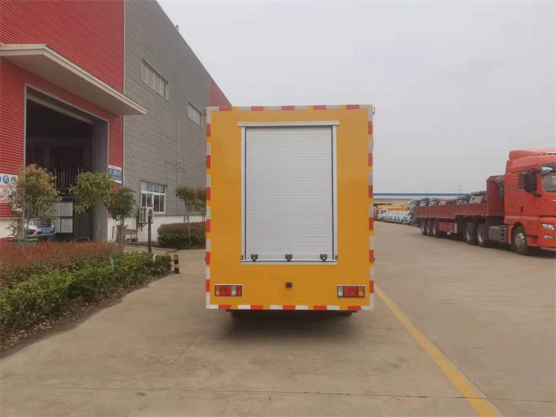 五十鈴雙排救險(xiǎn)車