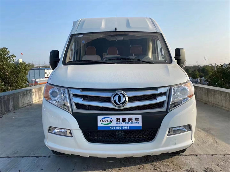 東風(fēng)御風(fēng)長軸高頂B型房車傲旅雅舒特房車