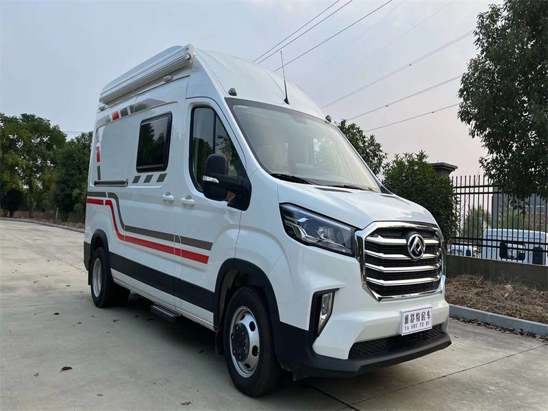 大通V90加長軸超高頂B型房車傲旅雅舒特房車