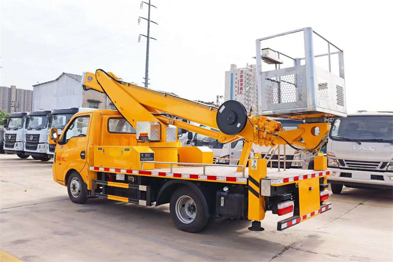 東風(fēng)途逸16米藍牌伸縮臂高空作業(yè)車