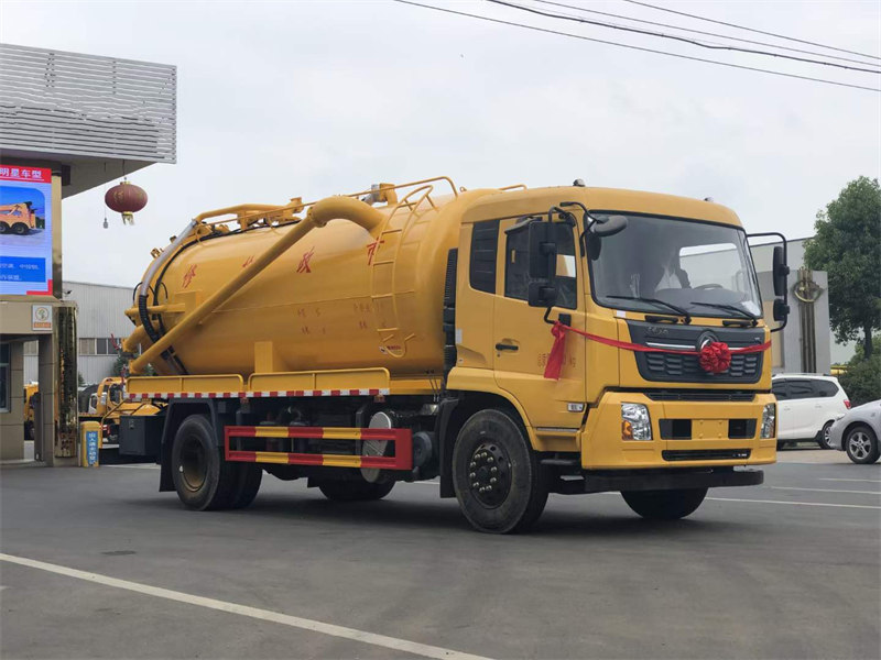 東風(fēng)天錦15方吸污車