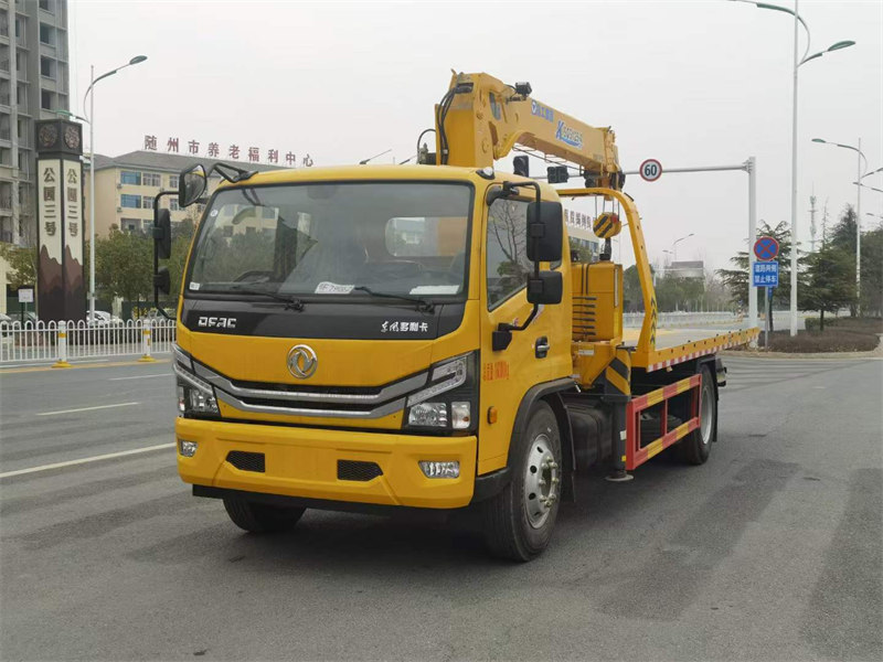 東風多利卡D8帶吊一托二清障車