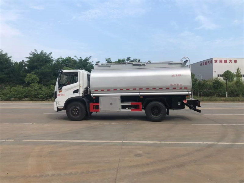 東風(fēng)供液車報(bào)價(jià)優(yōu)惠