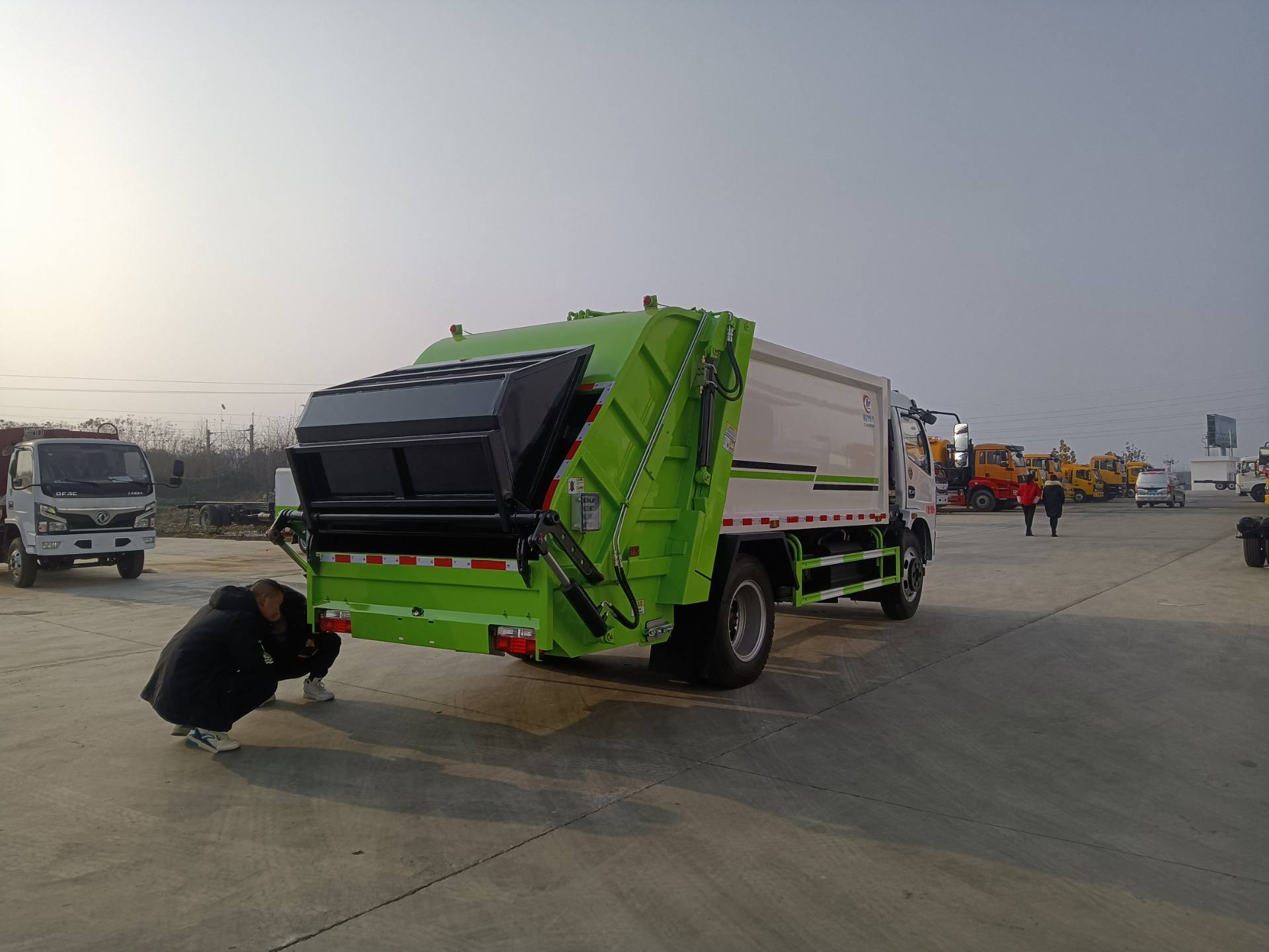 國六東風大福瑞卡F7壓縮垃圾車