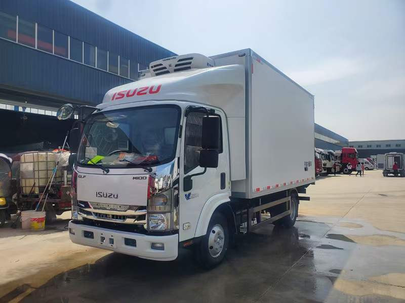 慶鈴五十鈴M100藍(lán)牌冷藏車